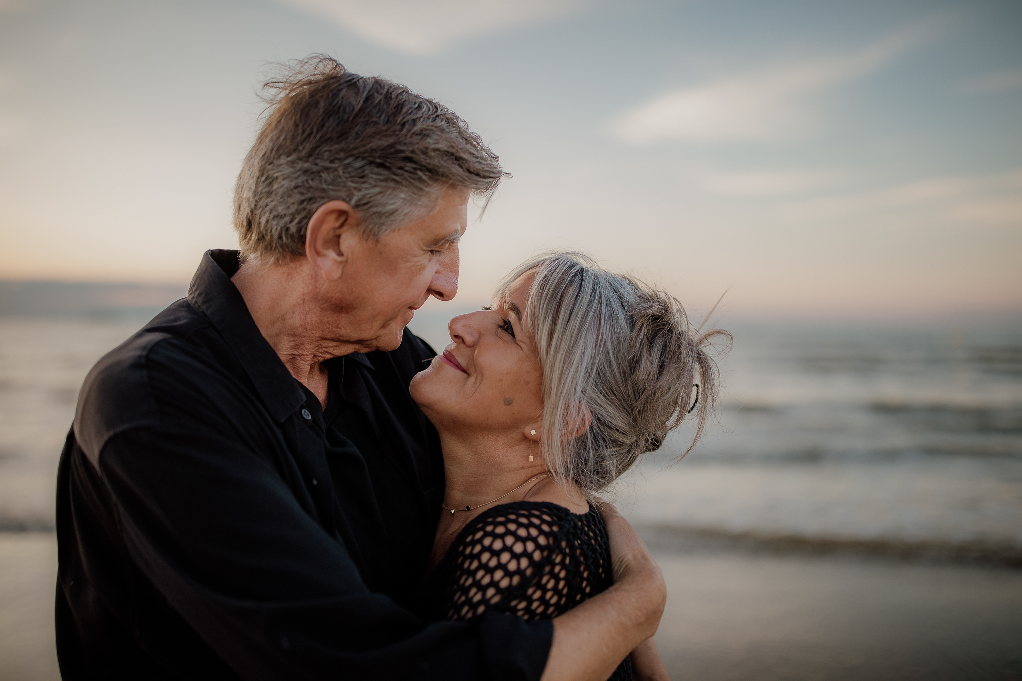photographe couple, seance couple, seance couple sur la plage, seance photo oye plage, photographe Oise, photographe nord, photographe pas de calais, photographe lifestyle